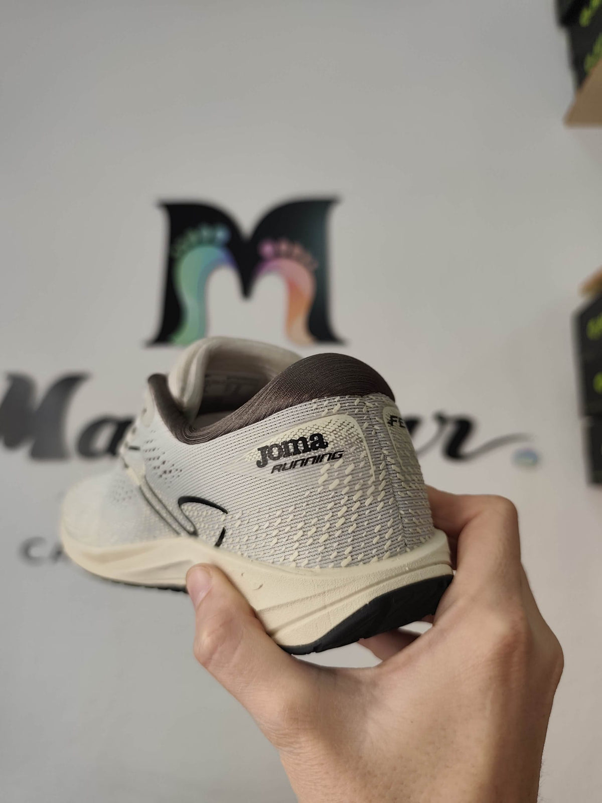 Joma Barefoot Fénix Beige